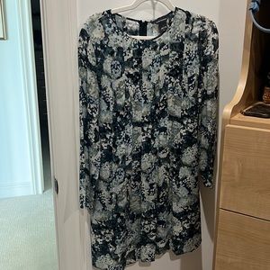 Size 4 club Monaco silk floral dress with navy slip
